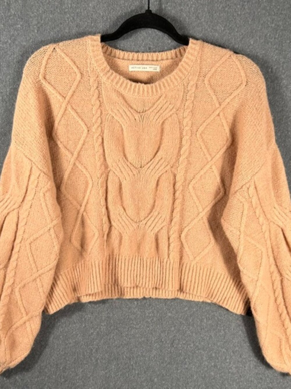 Active USA Cropped Cable Knit Sweater Womens Sz Large Peach Long Sleeve Pullover